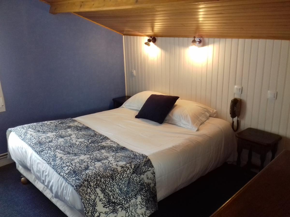 Hotel Des Bains Saint-Jean-le-Thomas Eksteriør bilde
